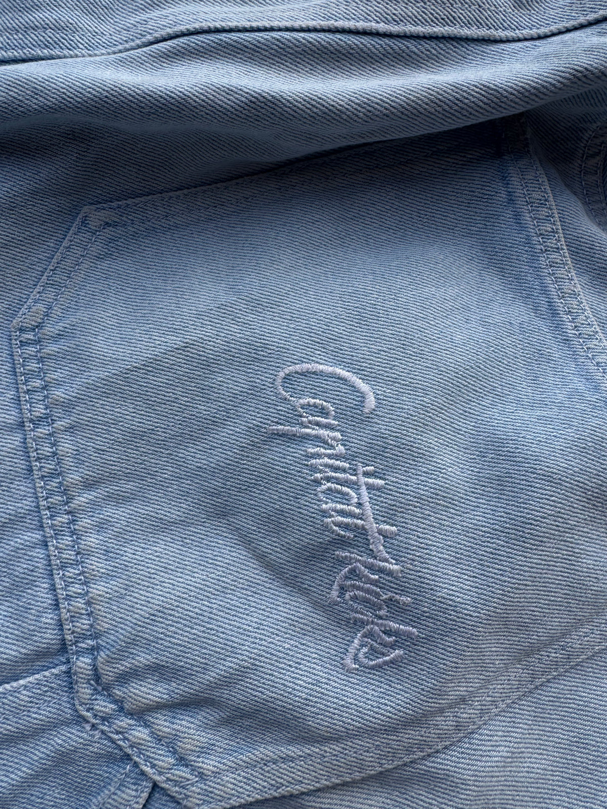 ✱ CARPINTERO BAGGY CAPITAL EN MEZCLILLA AZUL OG ✱