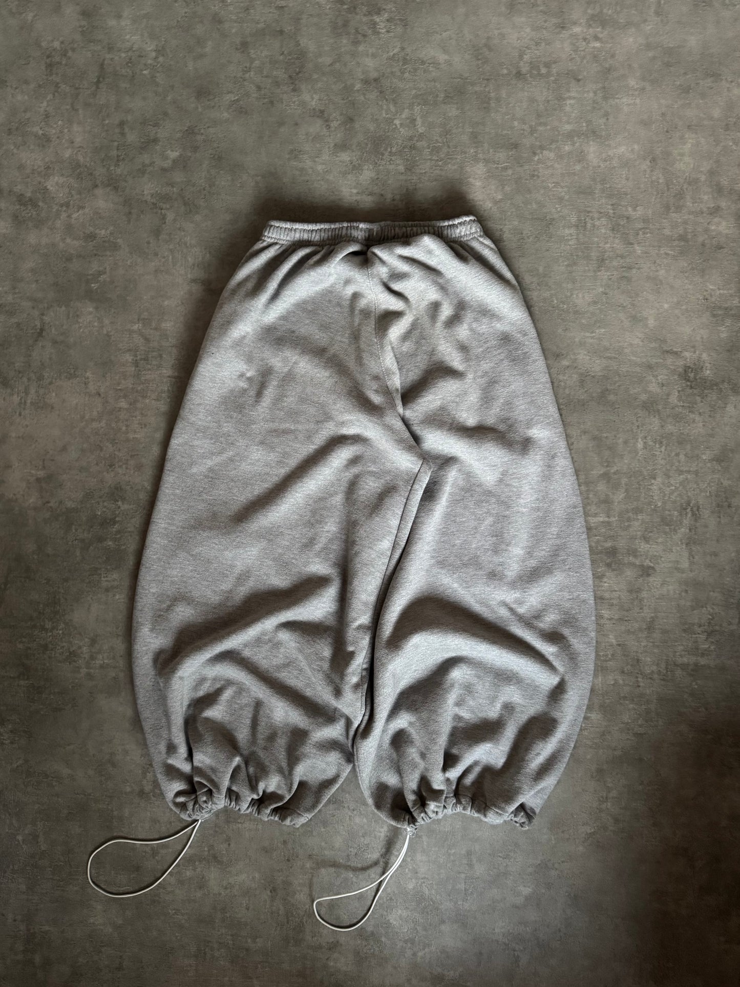✱ SUDADERA MEGA BAGGY COLOR GRIS AJUSTABLE ✱