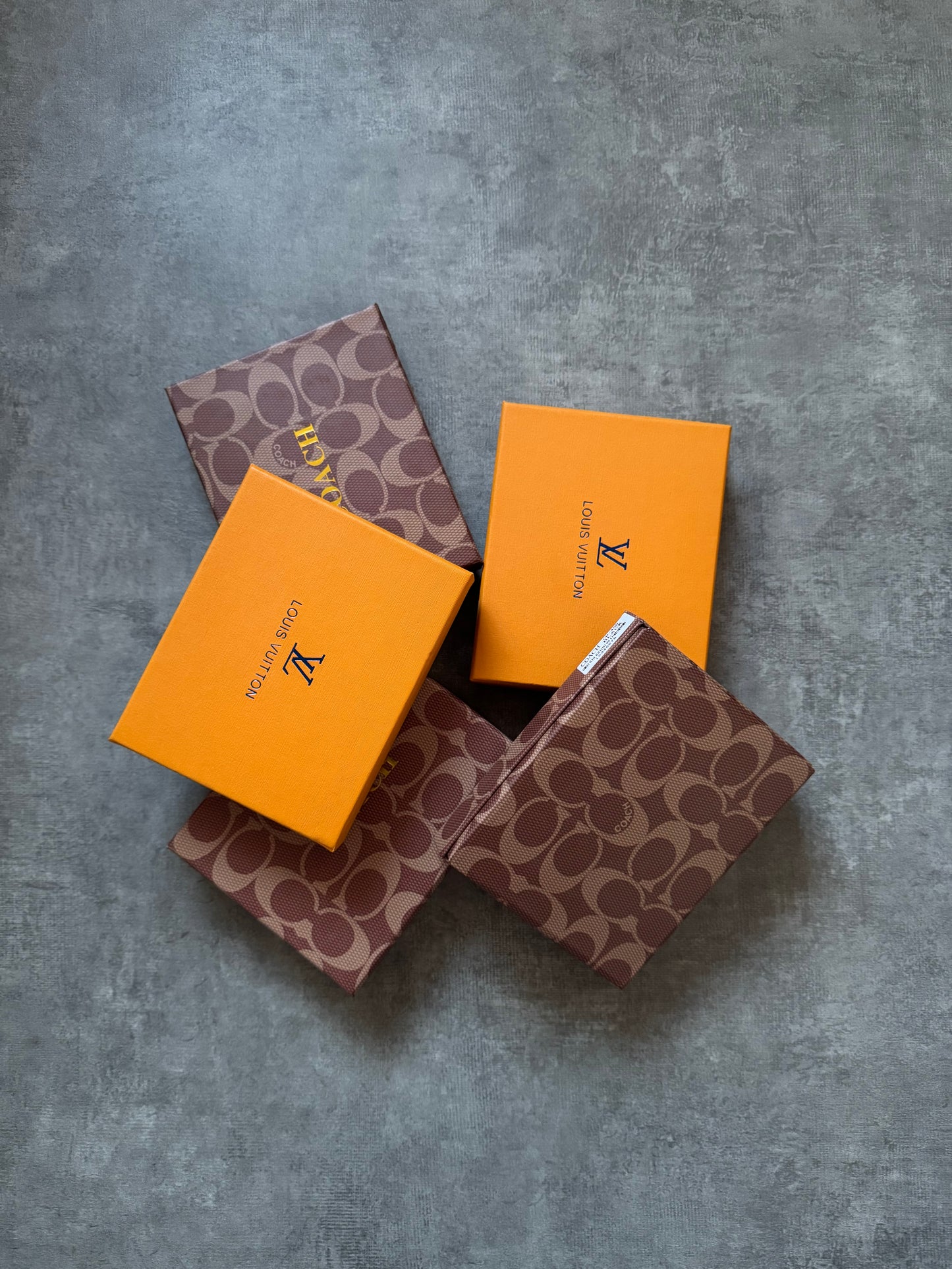 ✱ WALLETS COACH R892 & F66551 & LOUIS VUITTON CLASICAS EN CUERO ✱