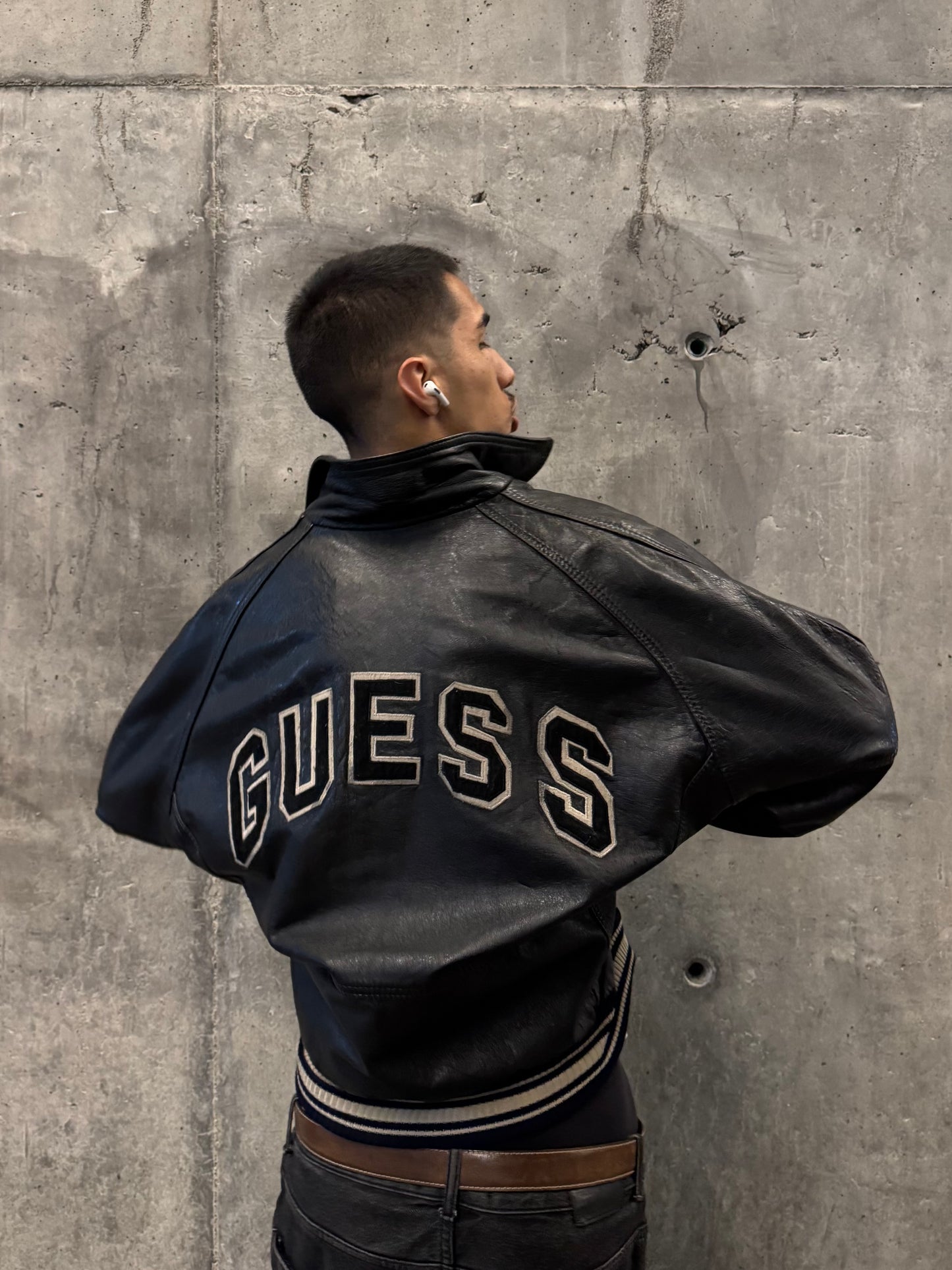 ✱ GUESS 1988 MADE IN USA LEATHER BOX LOGO VINTAGE OG ✱