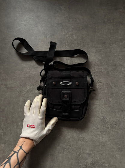 ✱ MINI BAG OAKLEY PIEZA TÁCTICA TERCIADA 90’S ✱