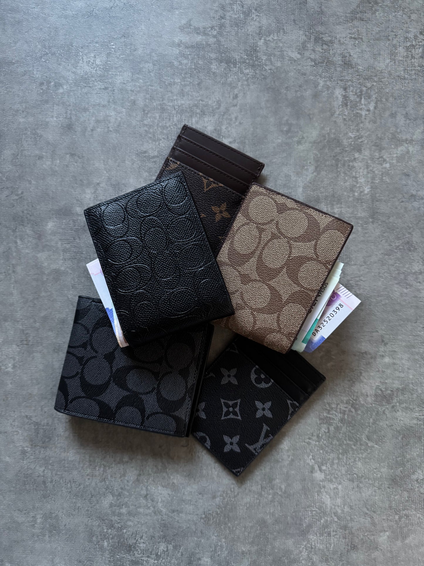 ✱ WALLETS COACH R892 & F66551 & LOUIS VUITTON CLASICAS EN CUERO ✱