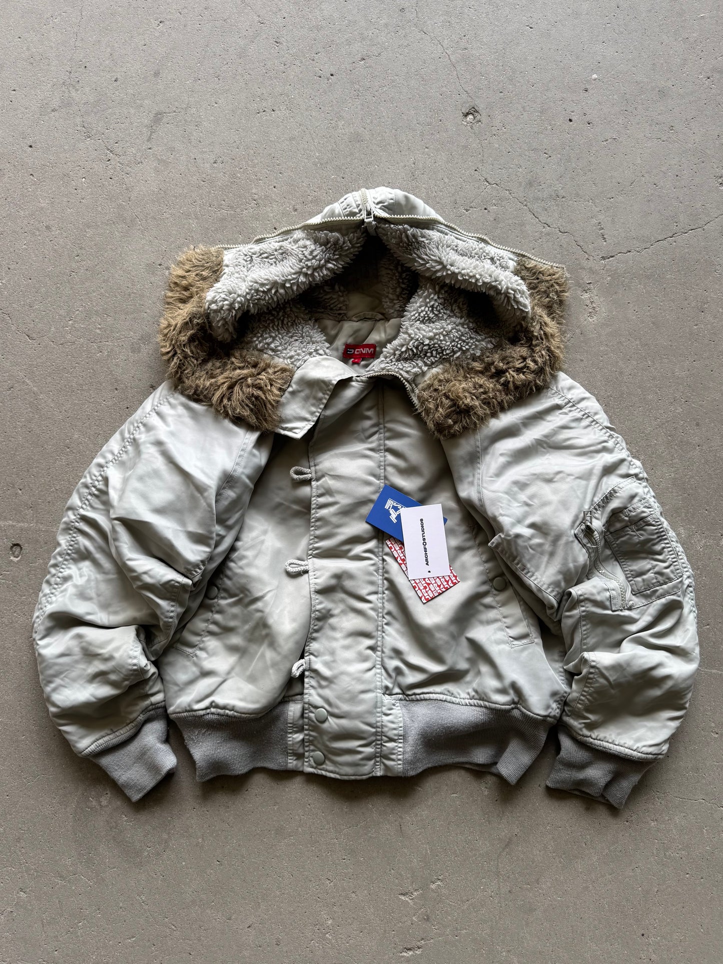 ✱ RARE ALPHA VINTAGE MILITAR N-2B BOMBER JACKET STYLE 2000’S OG ✱