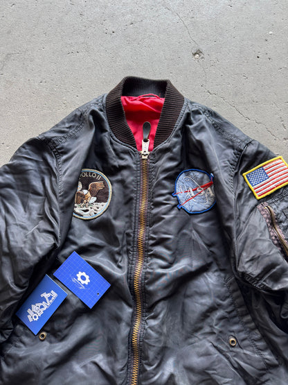 ✱ ALPHA BOMBER JACKET APOLO ONCE DE LA NASA BLACK OUT OG ✱