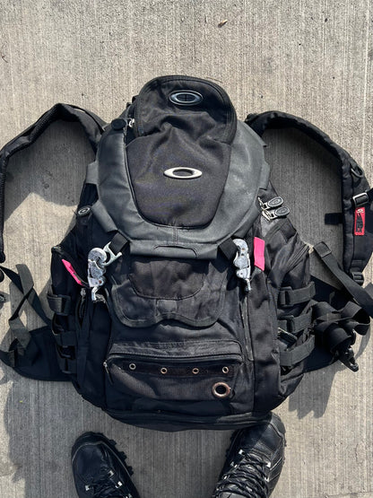 ✱ OAKLEY KITCHEN SINK TACTICAL OUTDOOR BACKPACK BLACK OG ✱