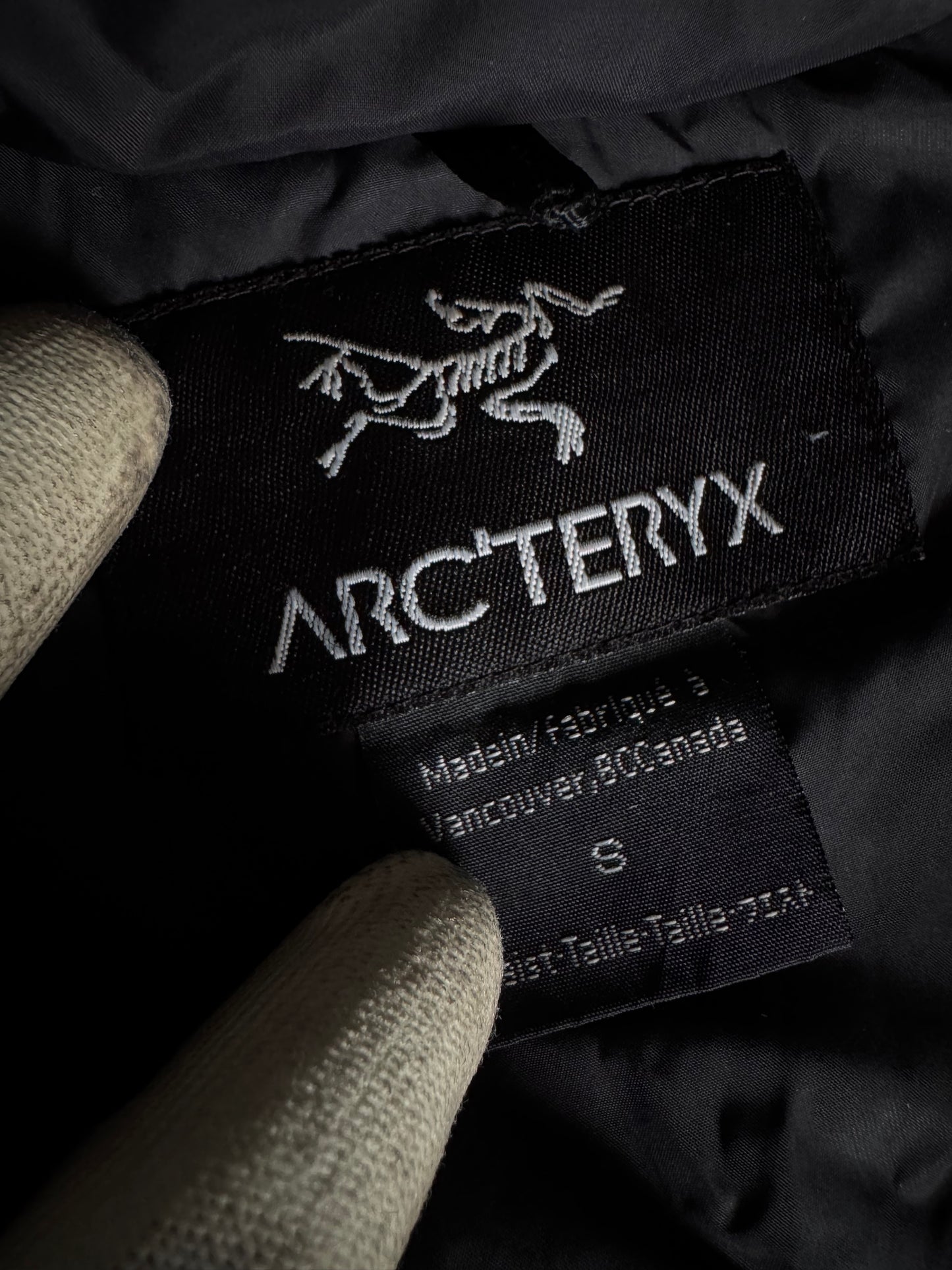 ✱ CHALECO ARC’TERYX EN PLUMAS OG ✱