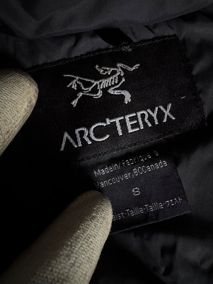 ✱ CHALECO ARC’TERYX EN PLUMAS OG ✱