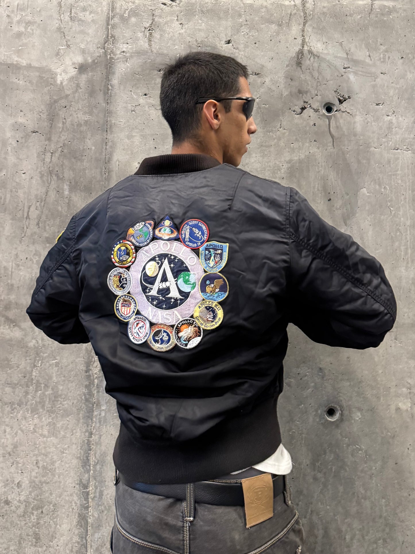 ✱ ALPHA BOMBER JACKET APOLO ONCE DE LA NASA BLACK OUT OG ✱
