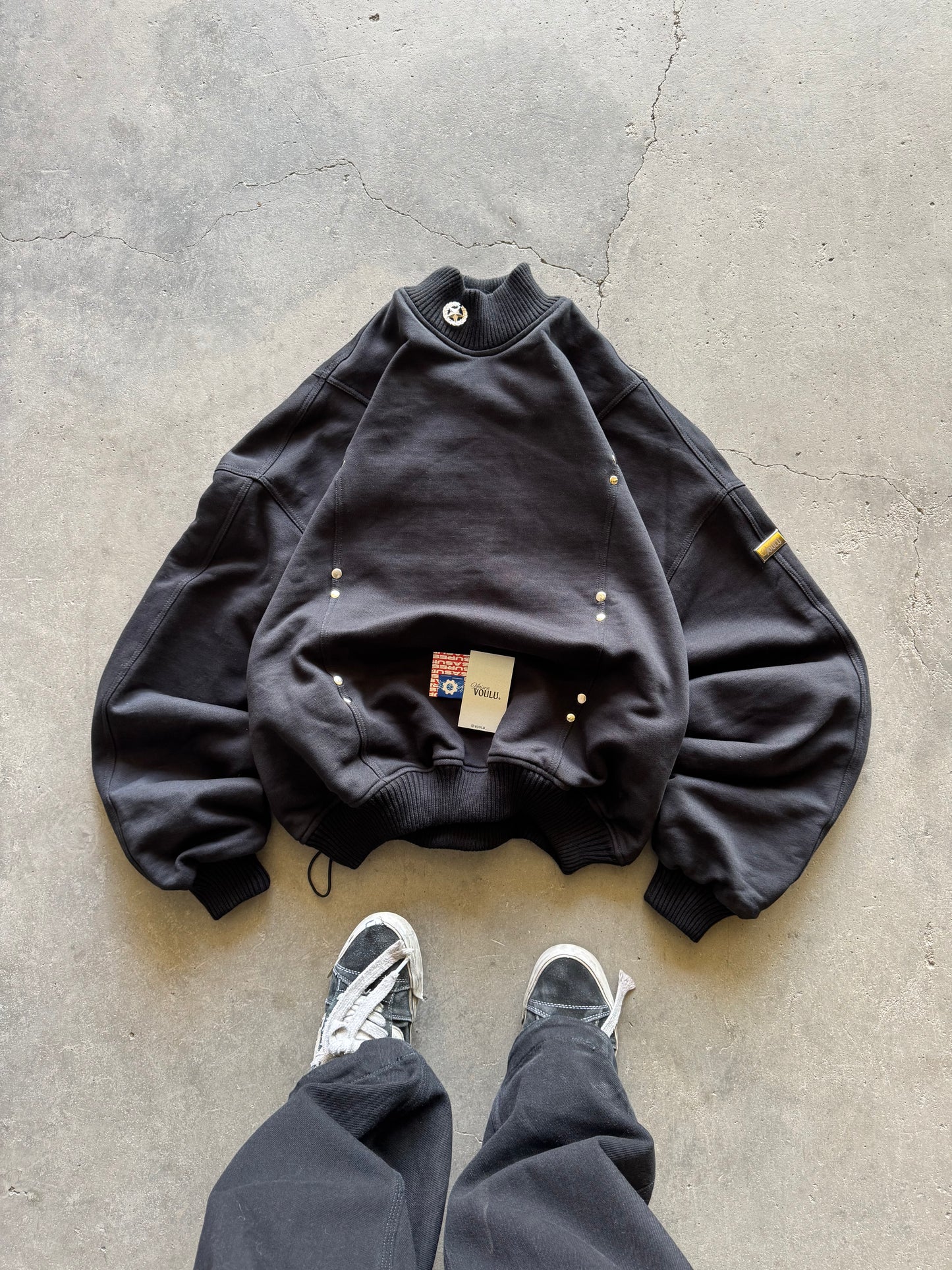 ✱ HOODIE CUELLO TORTUGA NOTHING TO EXPRESS VOULU OG ✱