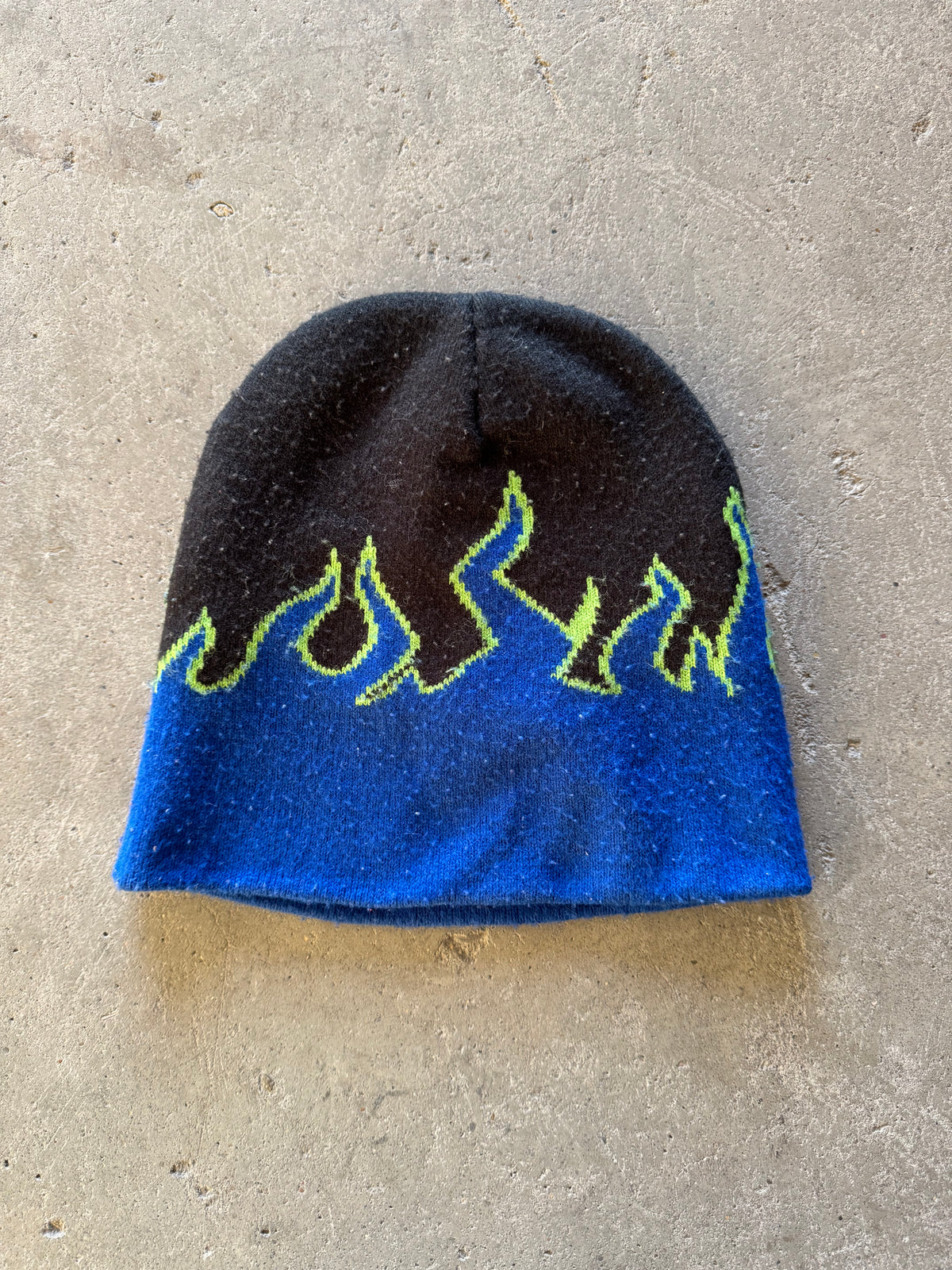 ✱ BEANIE CACTUS JACK FIRE BLUE AND BLACK ✱