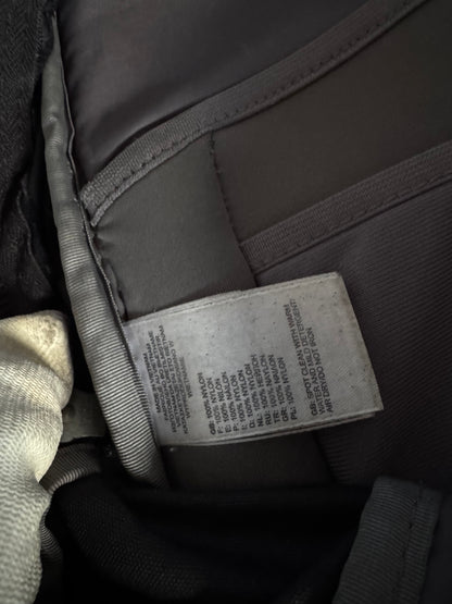 ✱ THE NORTH FACE BACKPACK HOT SHOT BLACK OG ✱