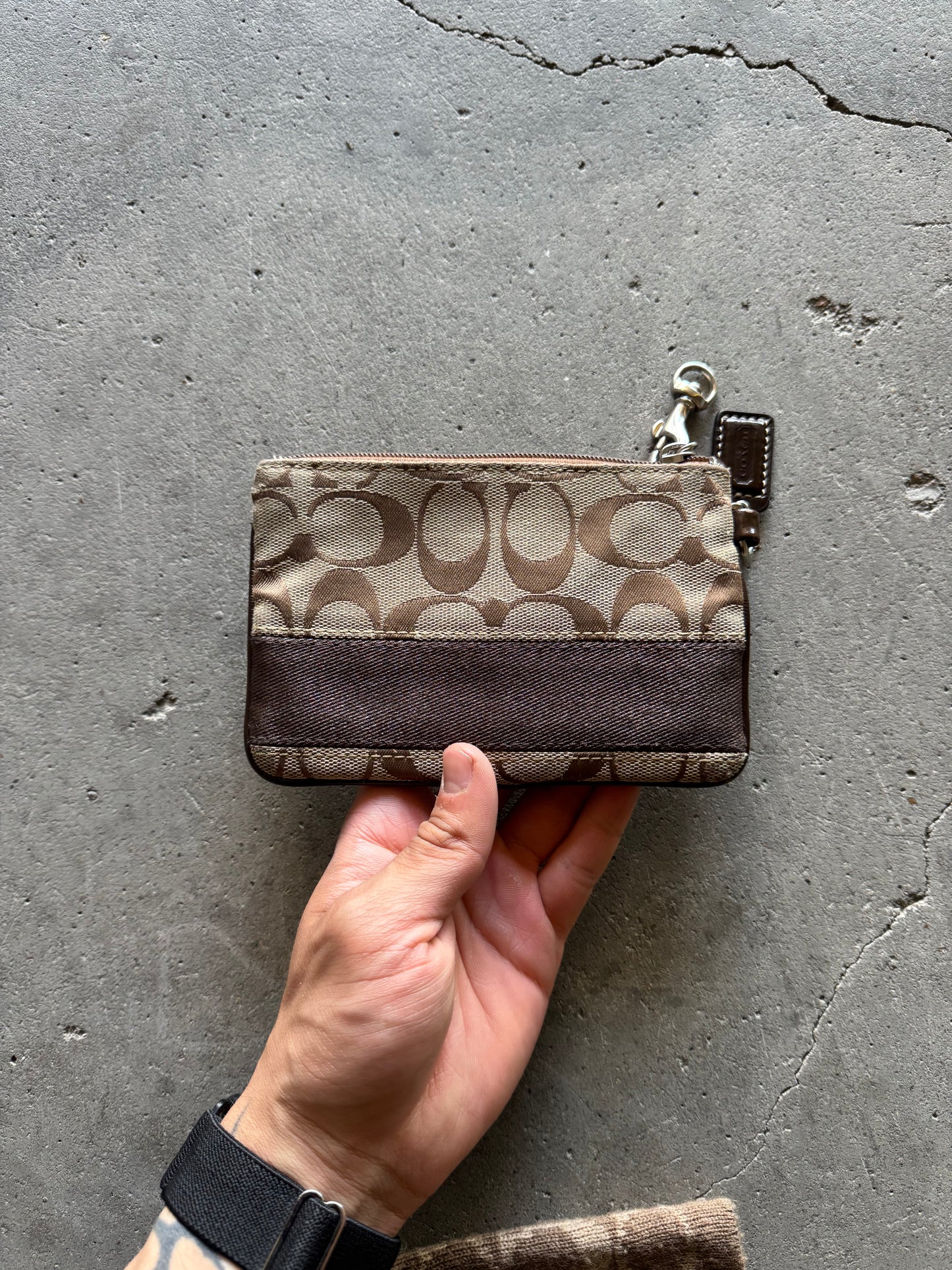 ✱ RARE PACK COACH WALLETS AND BEANIES BOX LOGOS ✱