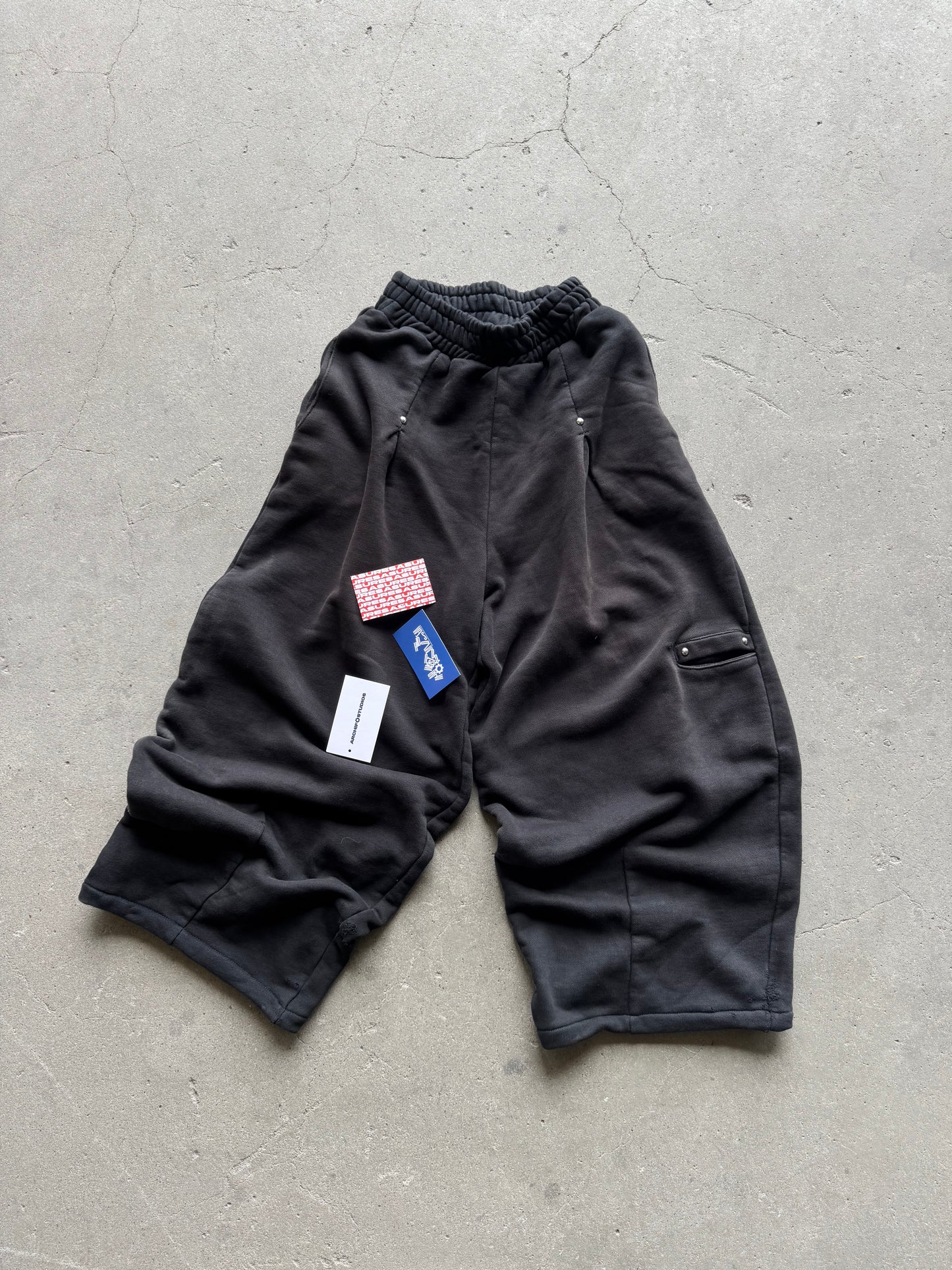 ✱ SUDADERA BALLON DKRB X SANTANIPIRO JAPÓN BLACK OUT OG ✱