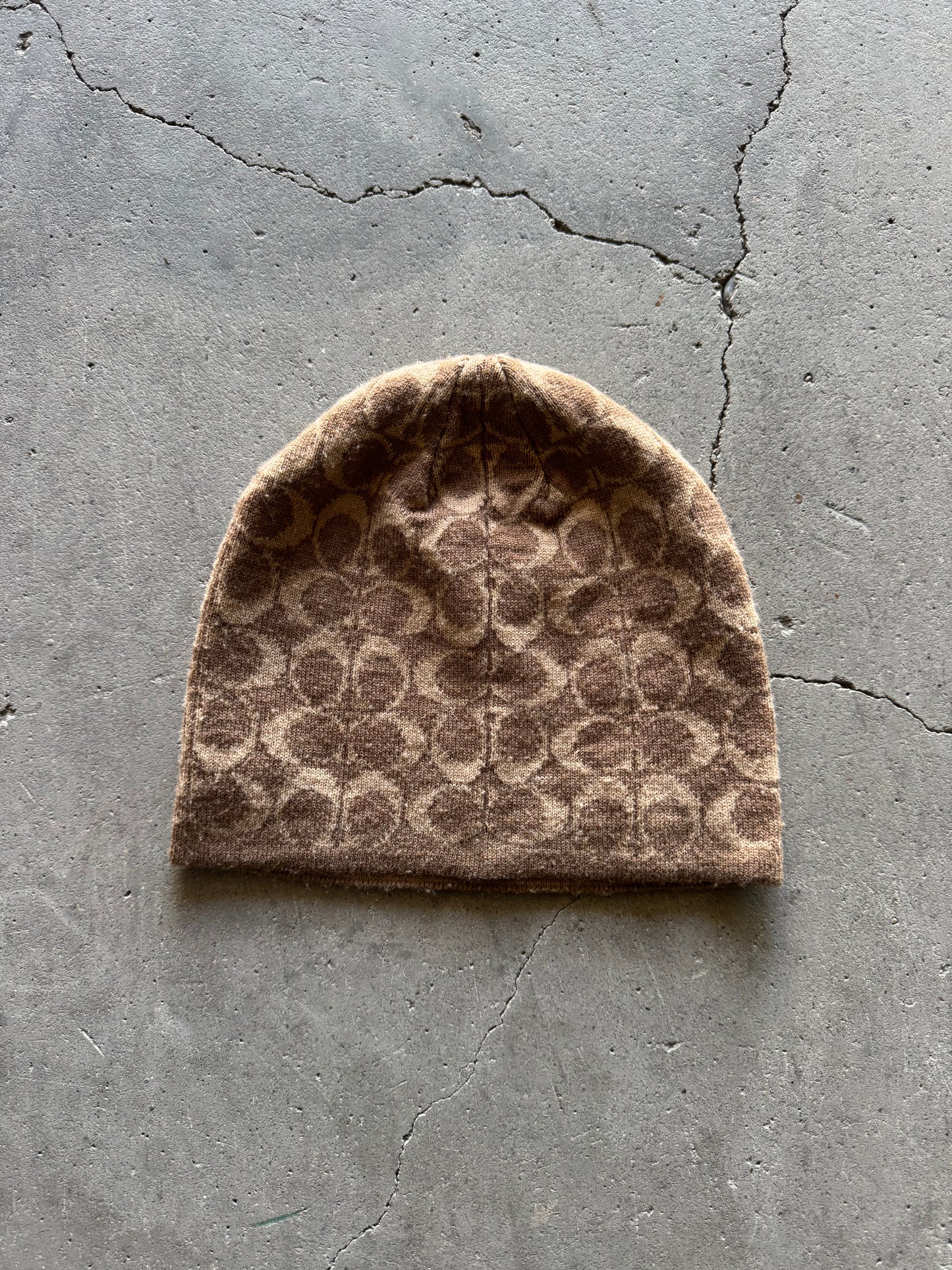 ✱ RARE PACK COACH WALLETS AND BEANIES BOX LOGOS ✱