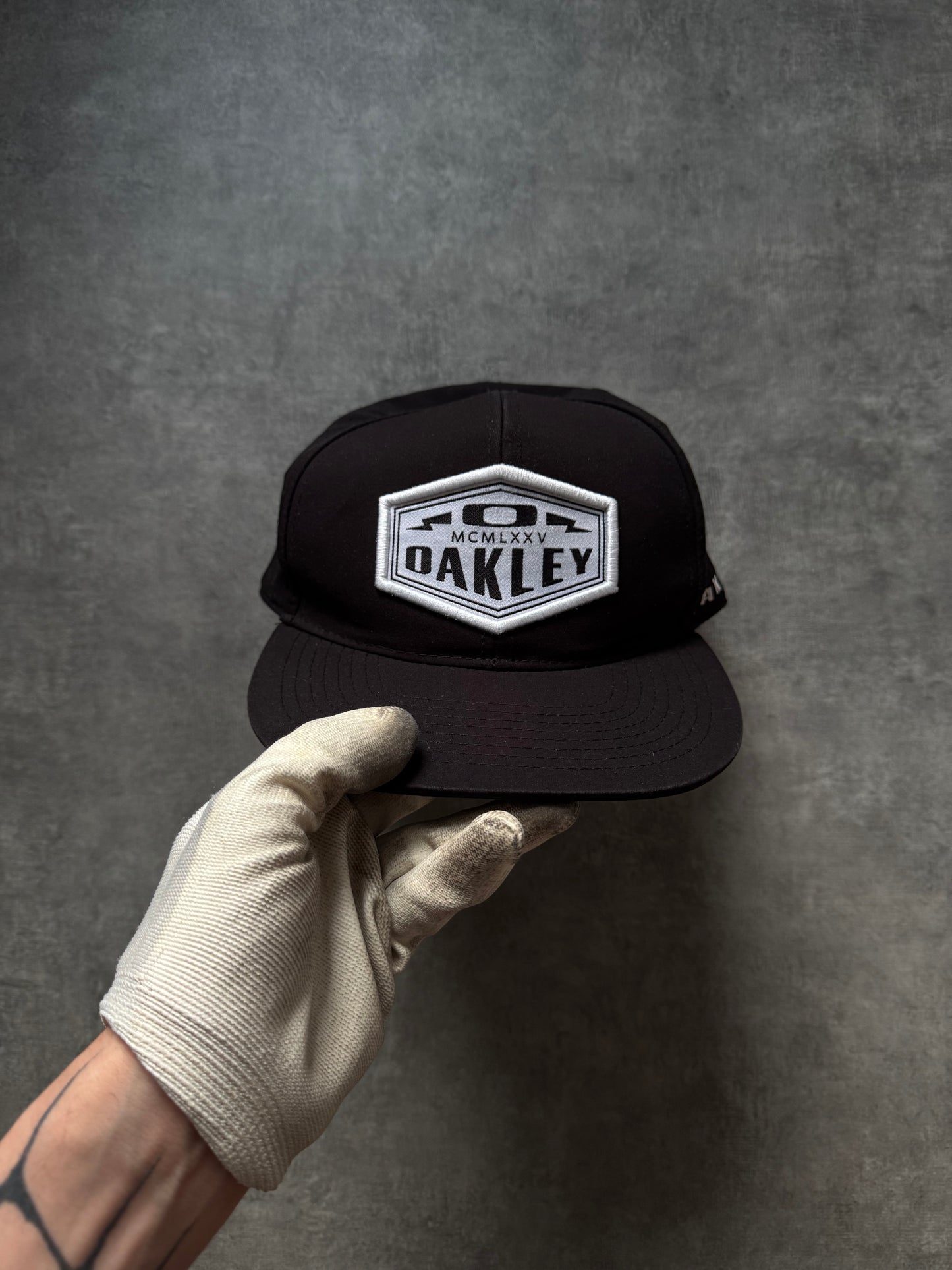 ✱ GORRA OAKLEY 2000’S OG COLOR BLACK RARE PIECE ✱