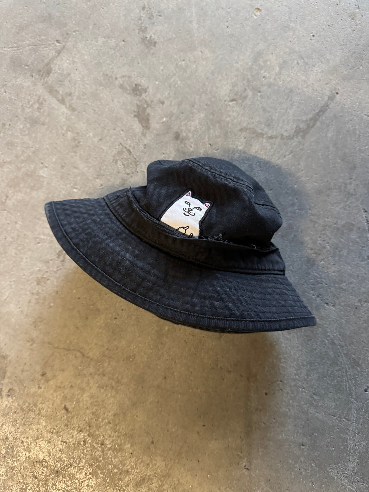 ✱ BUCKET HATS VINTAGE RIPNDIP & CHAMPION EN DENIM HEADWEAR OG ✱