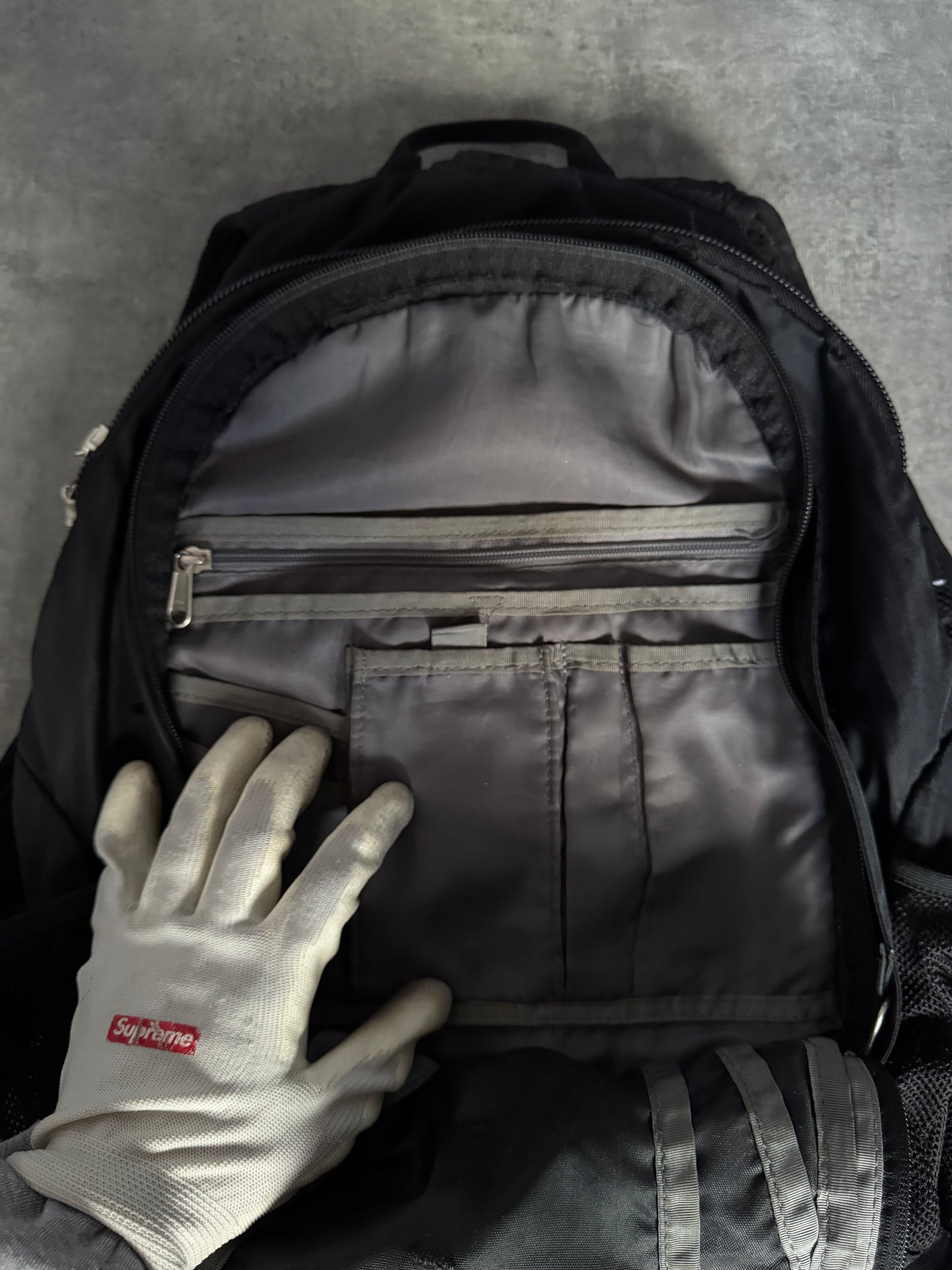 ✱ THE NORTH FACE BACKPACK HOT SHOT BLACK OG ✱