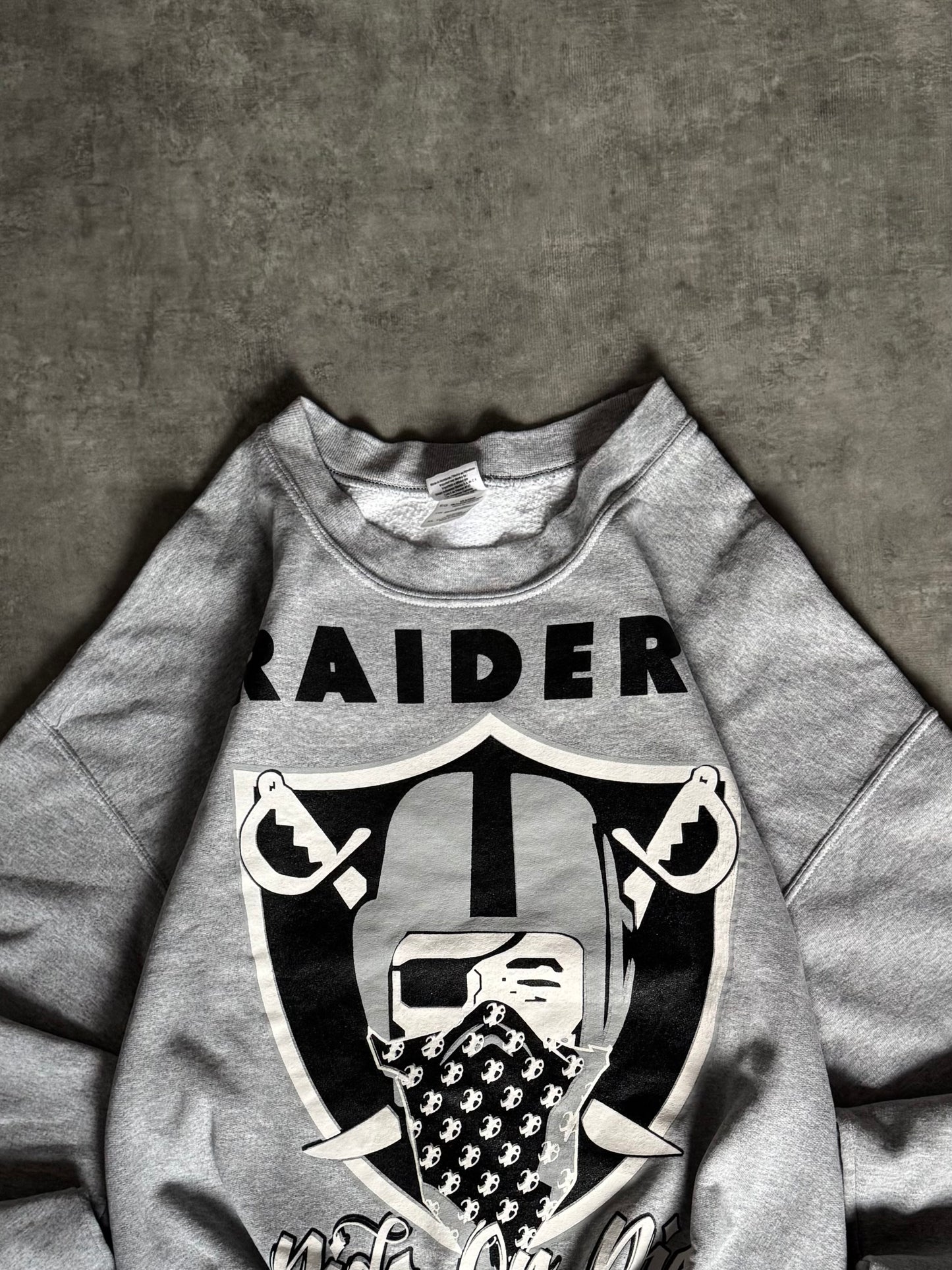 ✱ BUSO GILDAN CUSTOM RAIDERS BIG LOGO GRIS 90’S OG   ✱