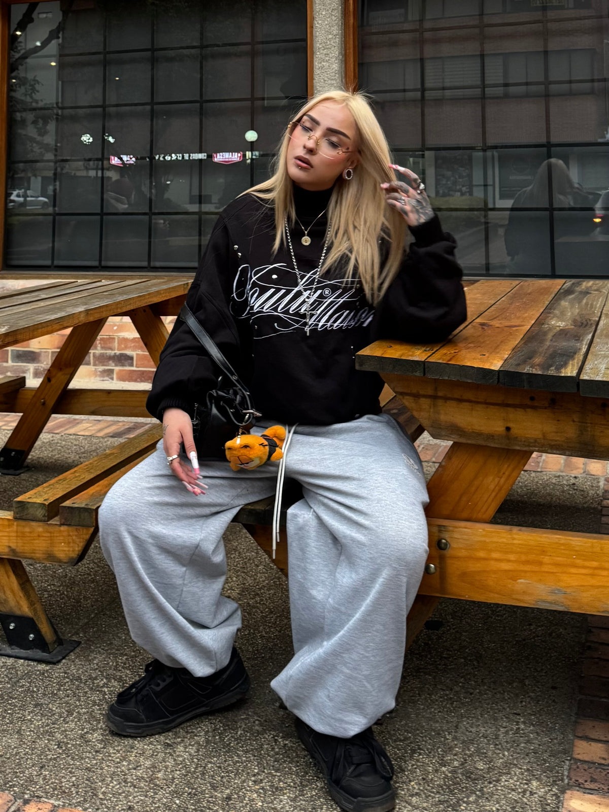 ✱ HOODIE CUELLO TORTUGA NOTHING TO EXPRESS VOULU OG ✱