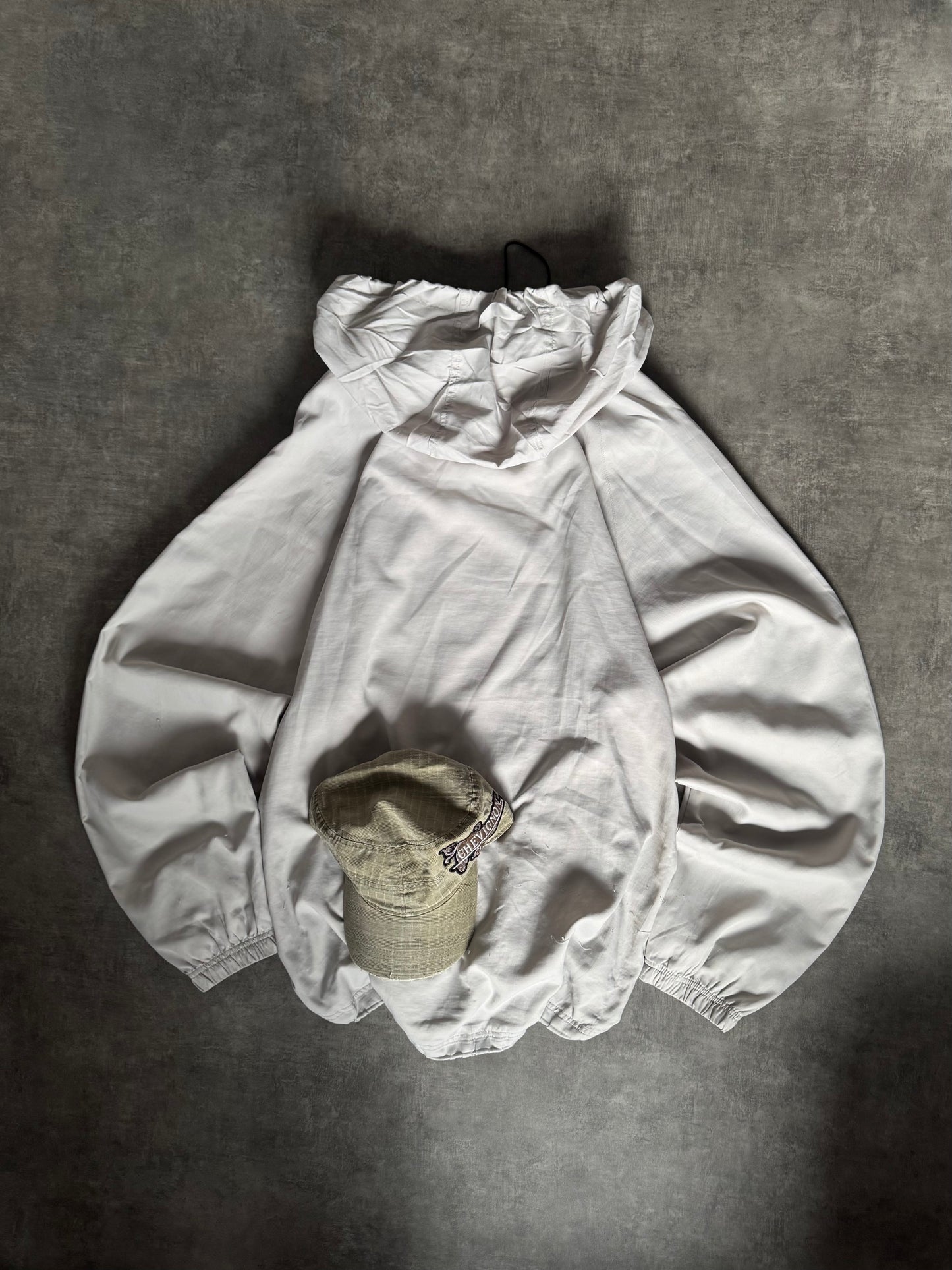✱ REEBOK GORPCORE 90’S ROMPE VIENTOS OVERSIZE OG ✱