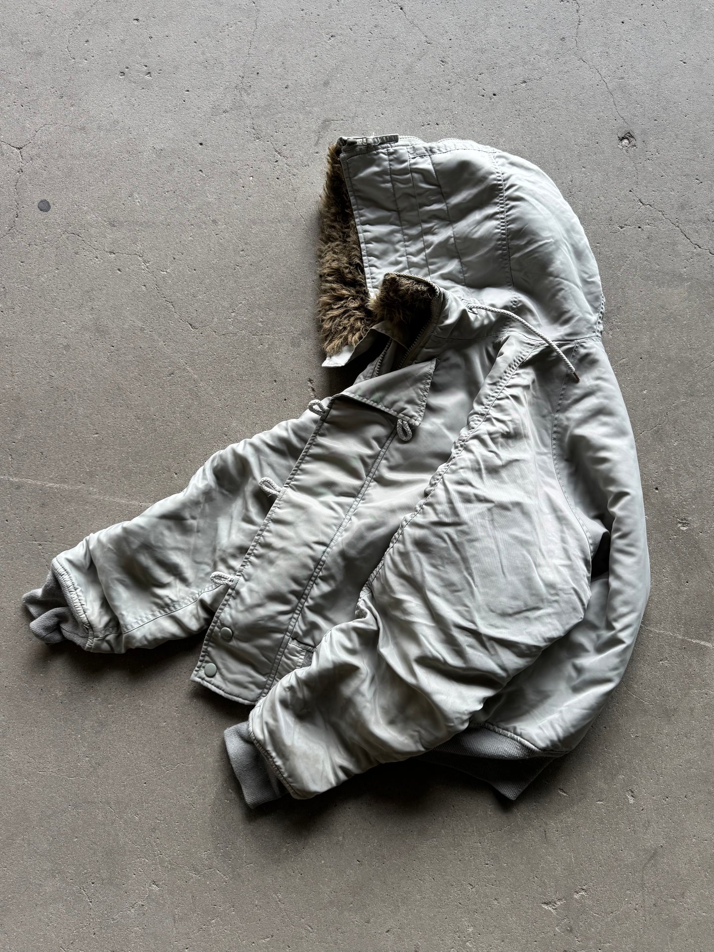 ✱ RARE ALPHA VINTAGE MILITAR N-2B BOMBER JACKET STYLE 2000’S OG ✱