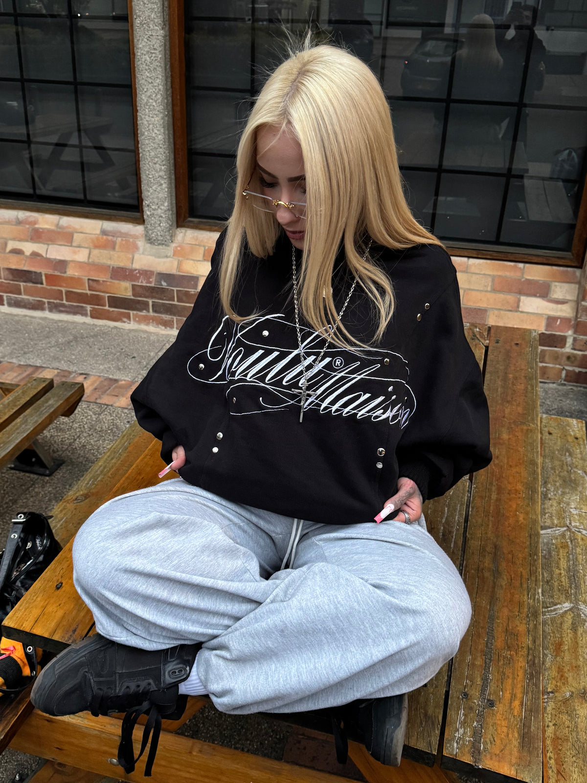 ✱ HOODIE CUELLO TORTUGA NOTHING TO EXPRESS VOULU OG ✱