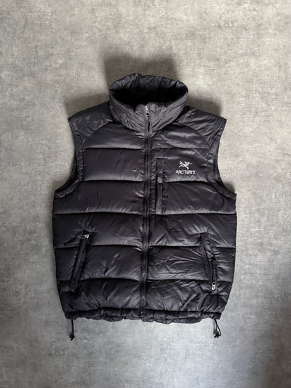 ✱ CHALECO ARC’TERYX EN PLUMAS OG ✱