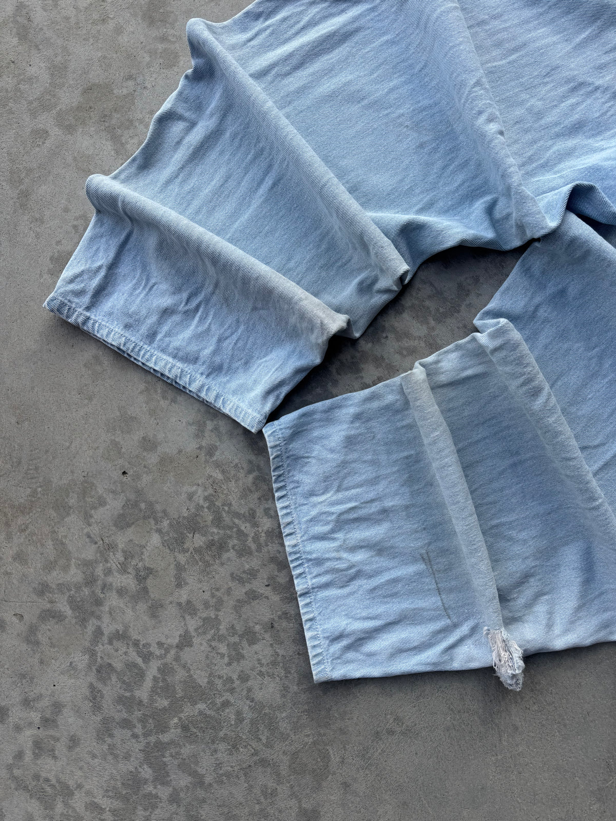 ✱ CARPINTERO BAGGY CAPITAL EN MEZCLILLA AZUL OG ✱