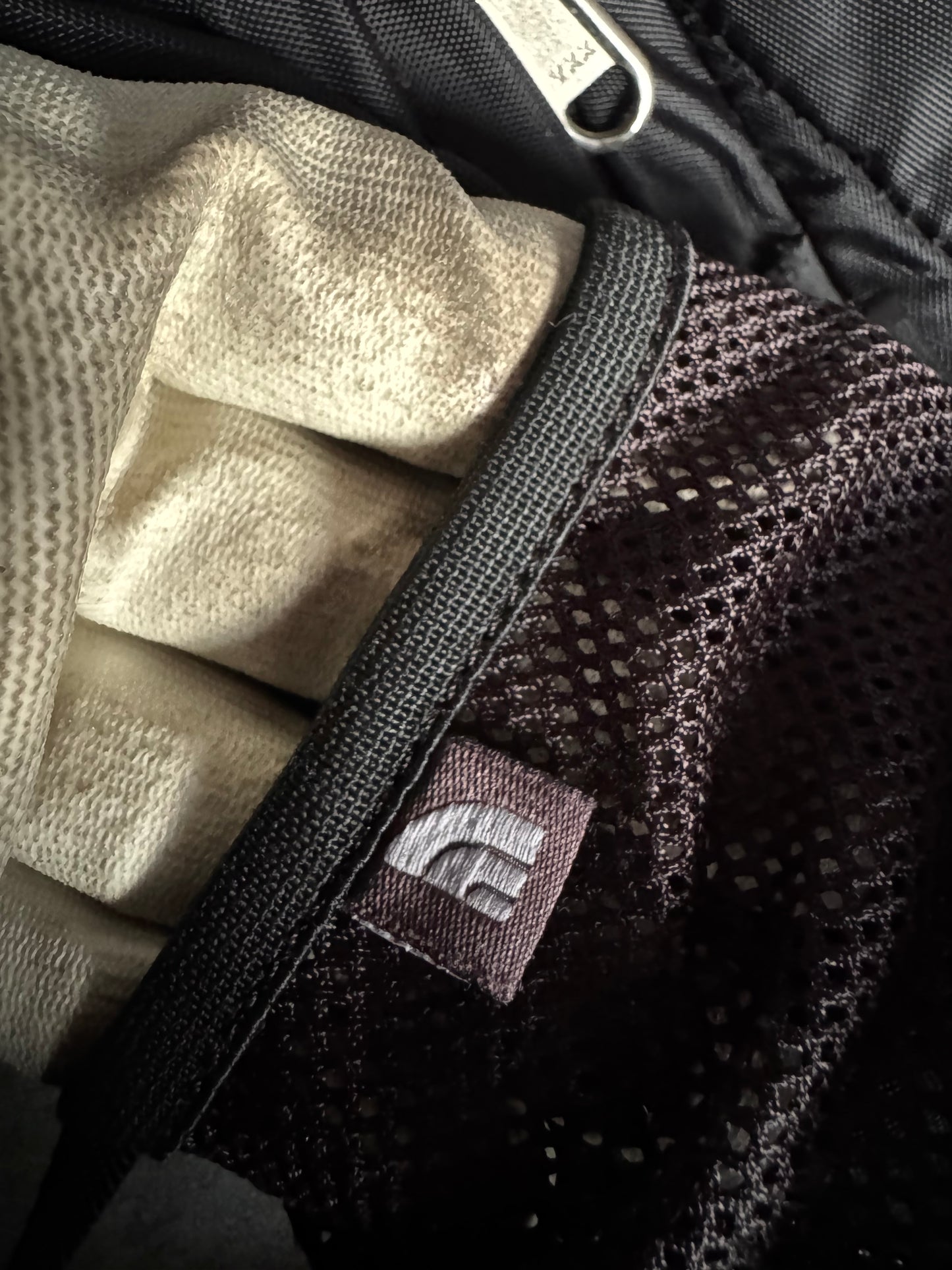 ✱ THE NORTH FACE BACKPACK HOT SHOT BLACK OG ✱