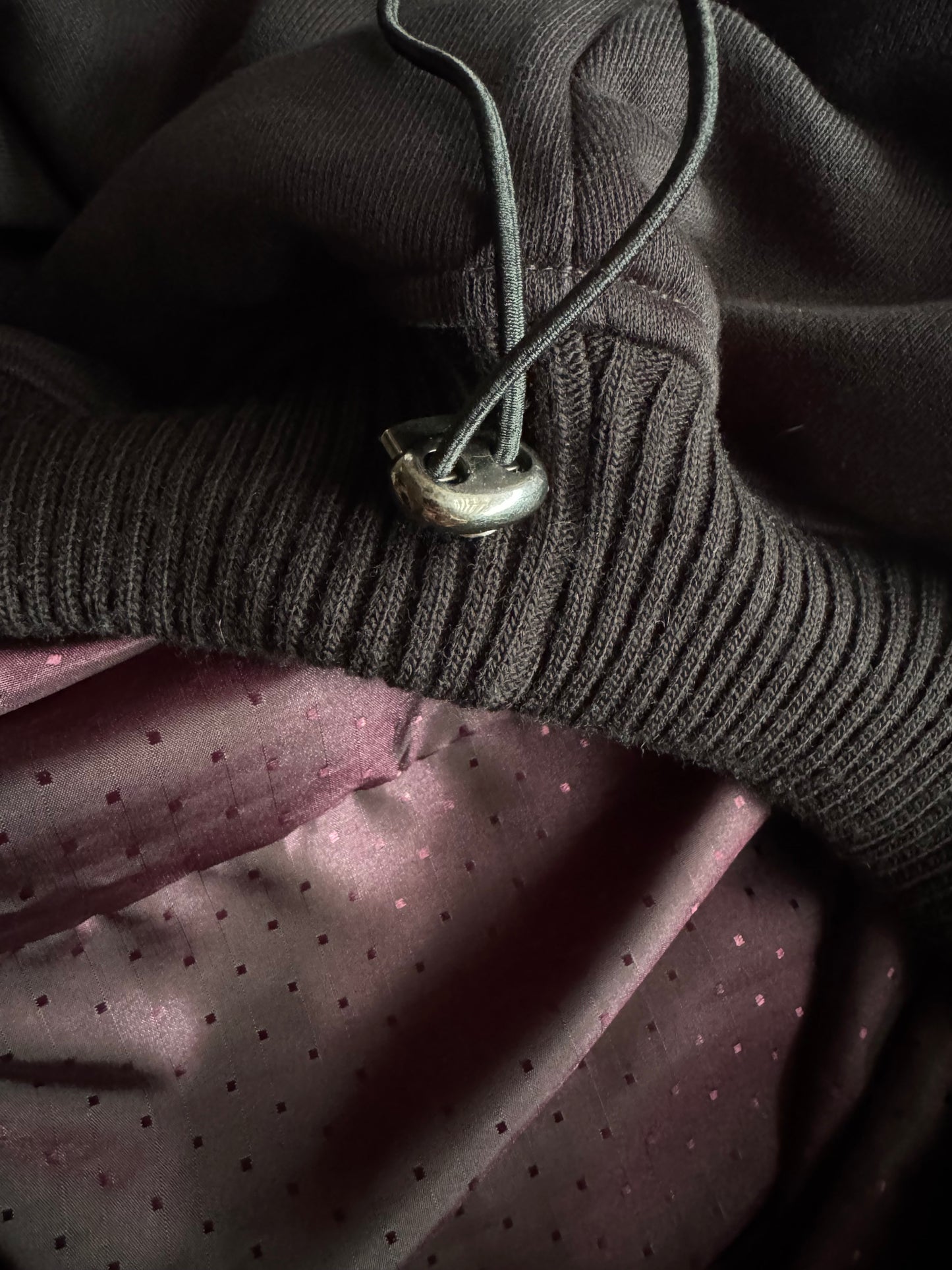 ✱ HOODIE CUELLO TORTUGA NOTHING TO EXPRESS VOULU OG ✱