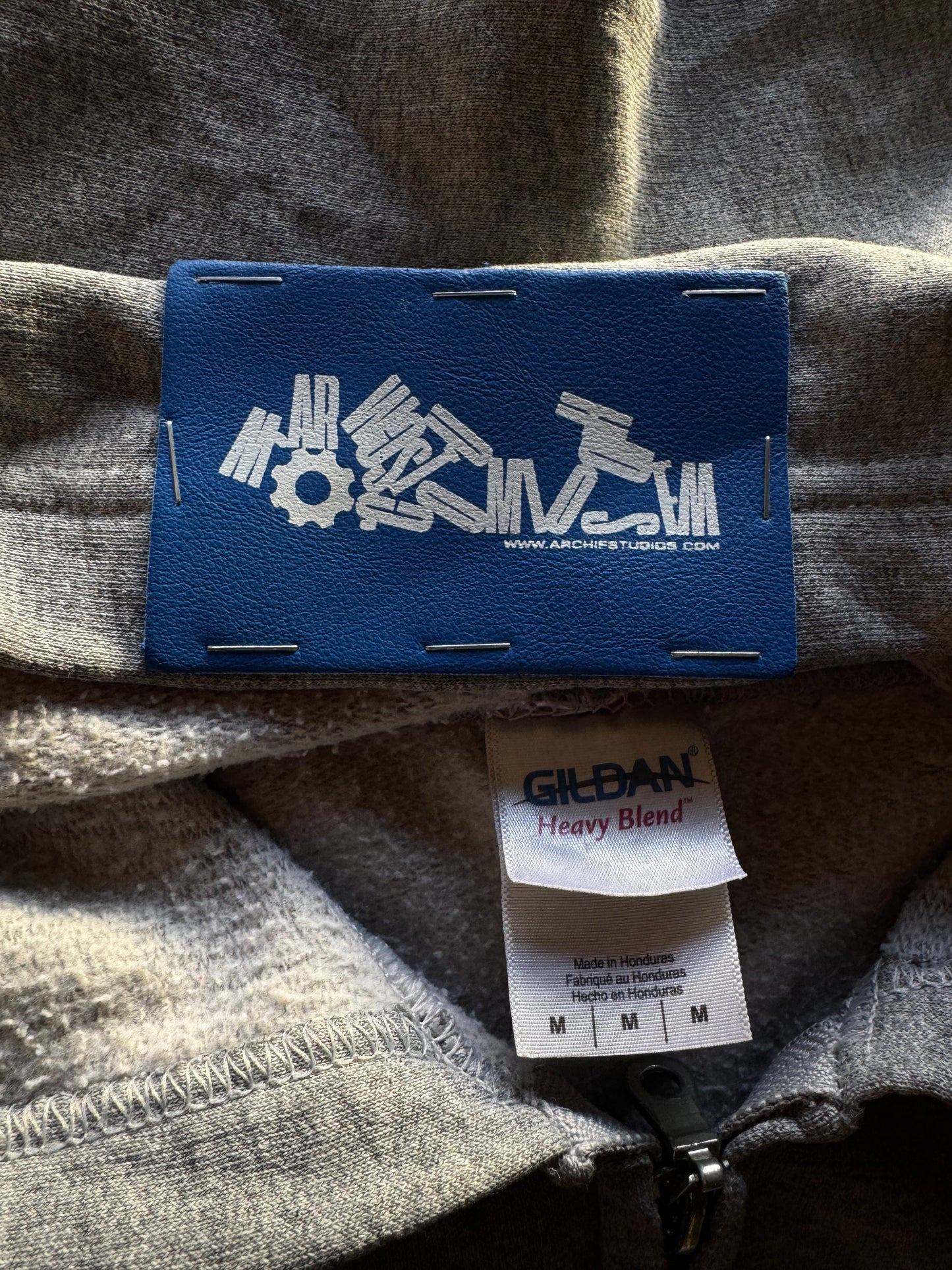 ✱ GILDAN HALF ZIPPER GRIS CUSTOM ARCHIFSTUDIOS OG ✱