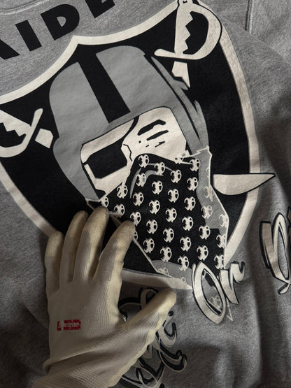 ✱ BUSO GILDAN CUSTOM RAIDERS BIG LOGO GRIS 90’S OG   ✱